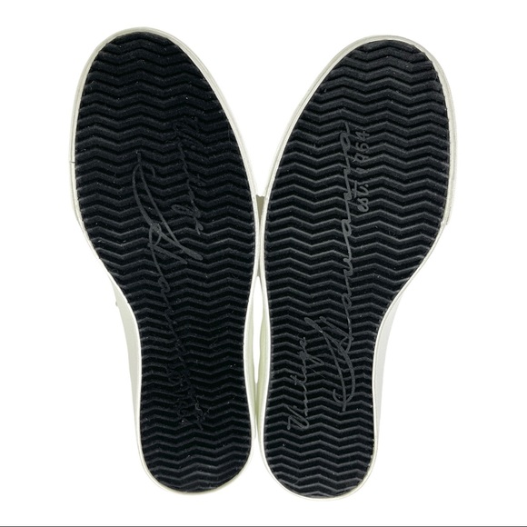 ♦️SOLD♦️NIB Vintage Havana Quincy Patent Leather Sneakers in Liquid White - Picture 6 of 9